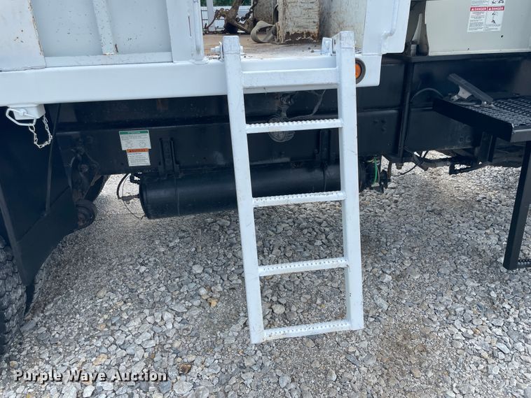 image for item KK9634 2012 Freightliner 114SD  crane truck