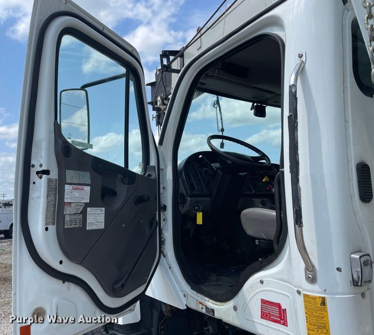 image for item KK9634 2012 Freightliner 114SD  crane truck