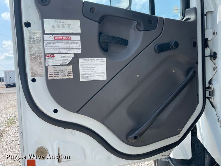 image for item KK9634 2012 Freightliner 114SD  crane truck