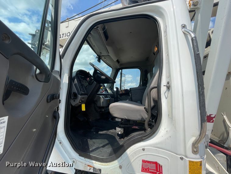 image for item KK9634 2012 Freightliner 114SD  crane truck