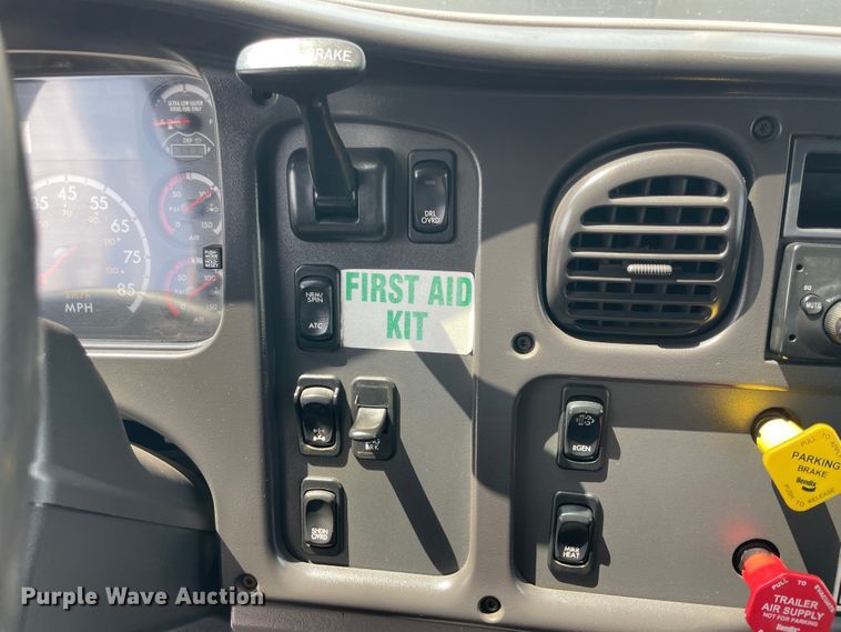 image for item KK9634 2012 Freightliner 114SD  crane truck