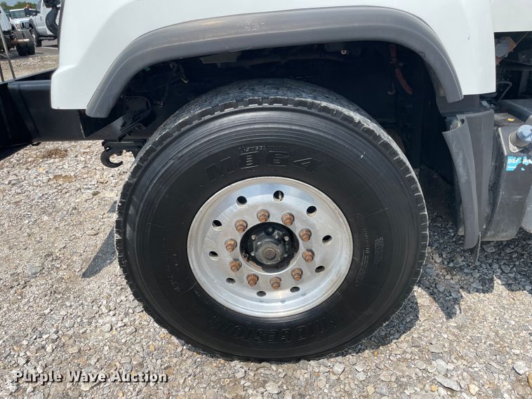 image for item KK9634 2012 Freightliner 114SD  crane truck