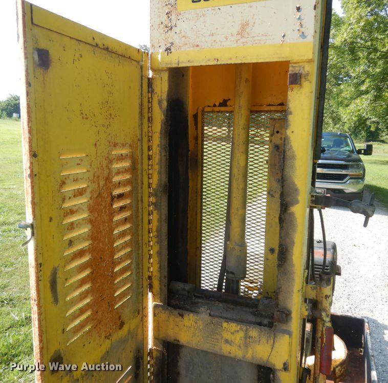 image for item KU9395 Chief EZ Breaker 500 Series B  concrete breaker