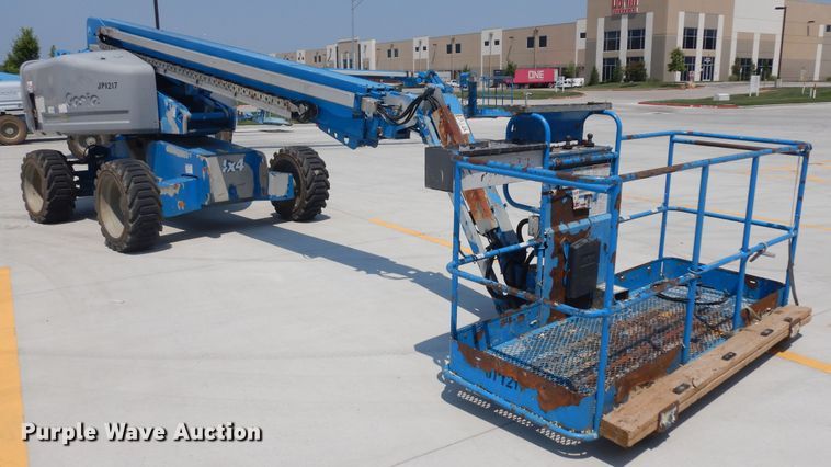 image for item KU9398 2005 Genie S65  boom lift