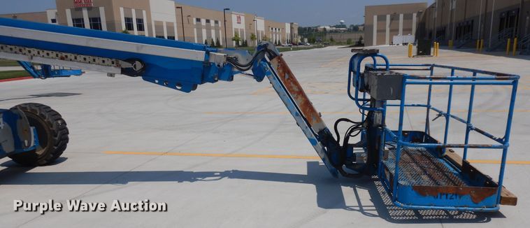 image for item KU9398 2005 Genie S65  boom lift