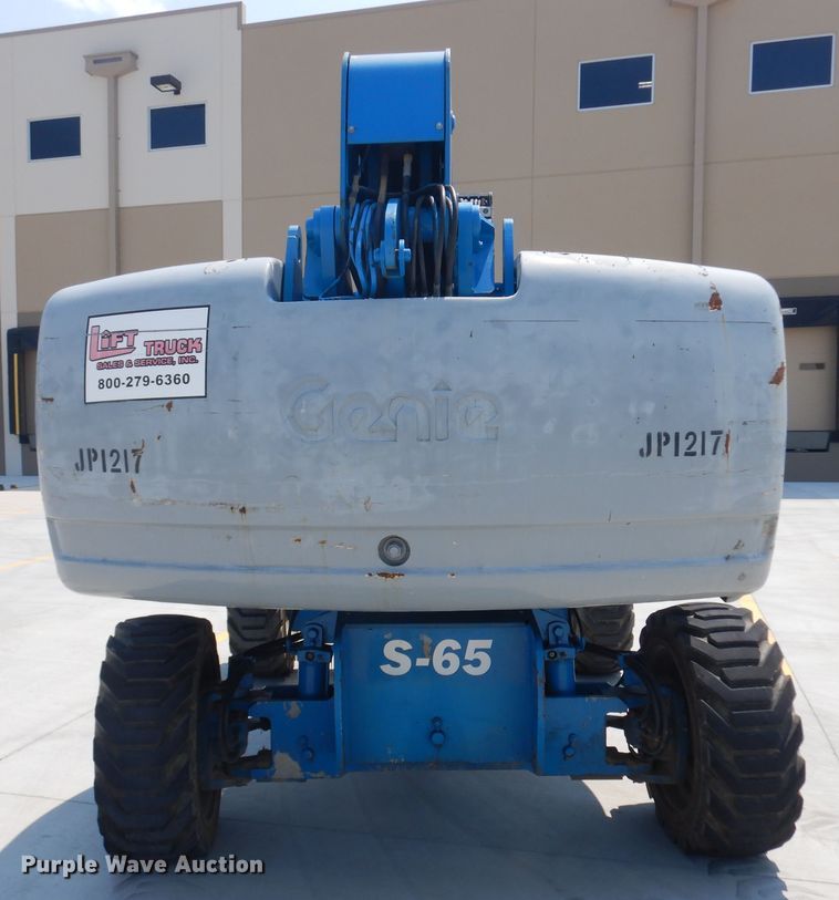image for item KU9398 2005 Genie S65  boom lift