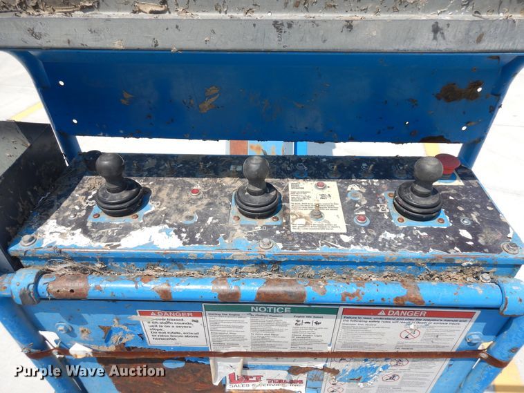 image for item KU9398 2005 Genie S65  boom lift