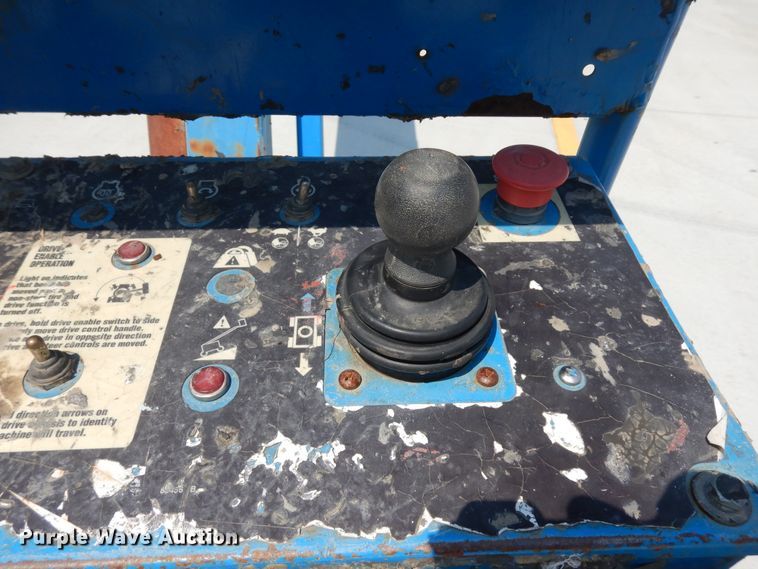 image for item KU9398 2005 Genie S65  boom lift