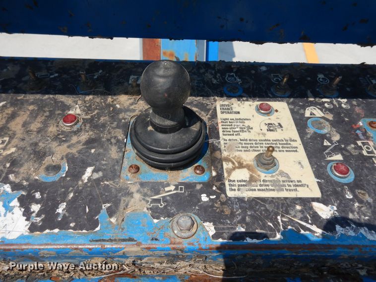 image for item KU9398 2005 Genie S65  boom lift