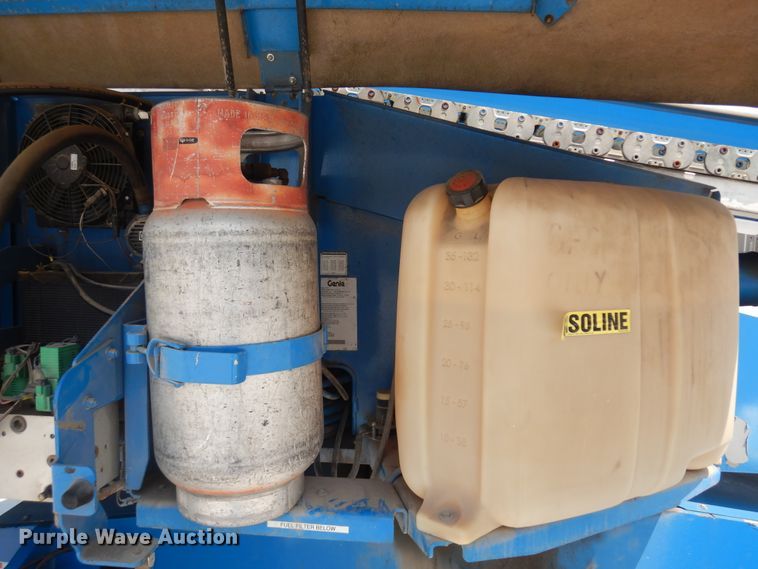 image for item KU9398 2005 Genie S65  boom lift