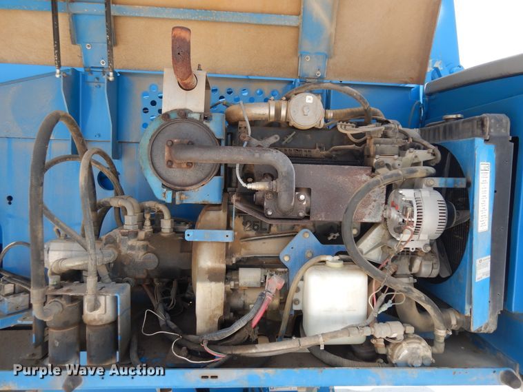 image for item KU9398 2005 Genie S65  boom lift