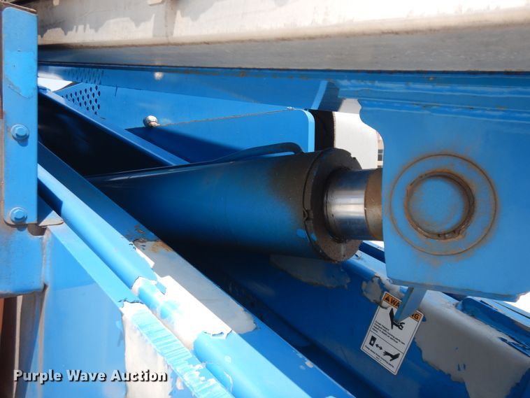 image for item KU9398 2005 Genie S65  boom lift