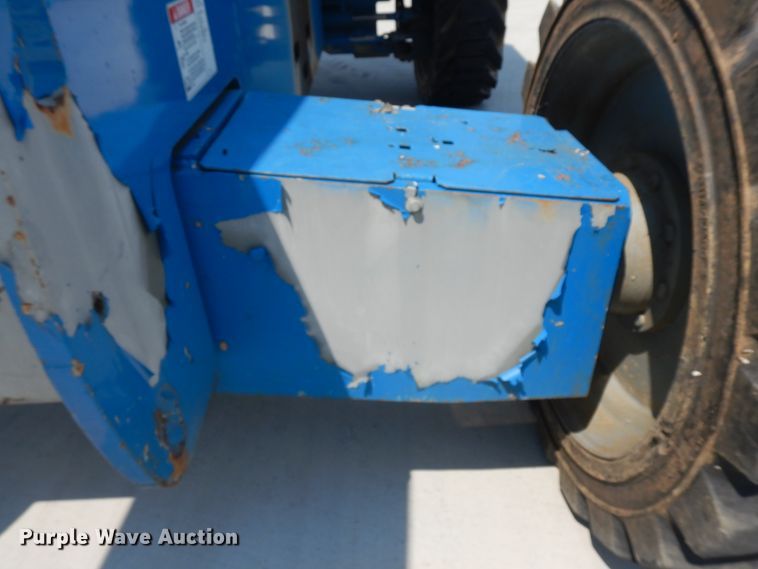 image for item KU9398 2005 Genie S65  boom lift