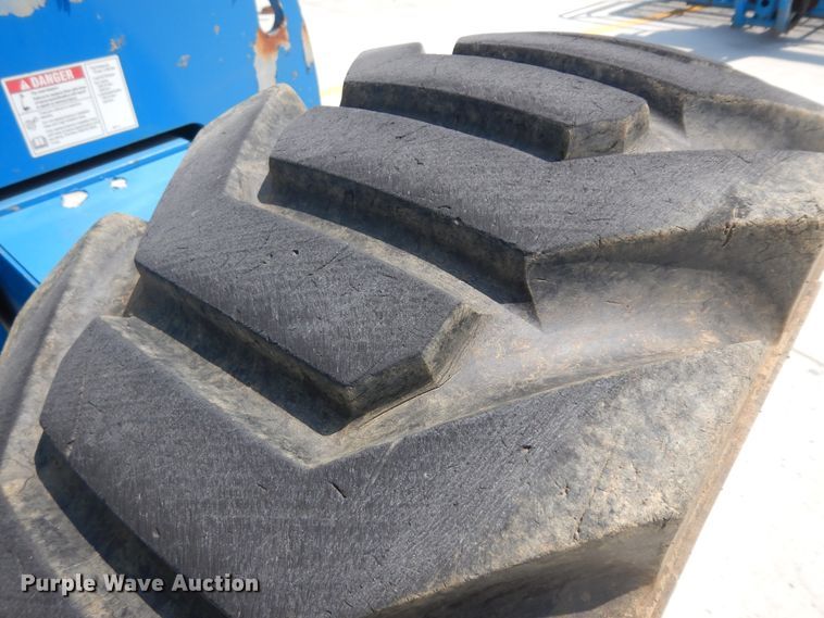 image for item KU9398 2005 Genie S65  boom lift