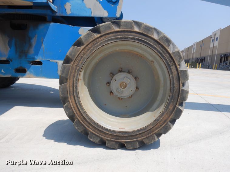 image for item KU9398 2005 Genie S65  boom lift