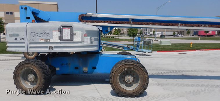 image for item KU9399 2008 Genie S85  boom lift