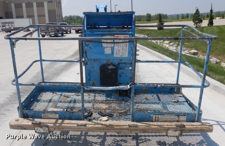 image for item KU9400 2006 Genie S80  boom lift