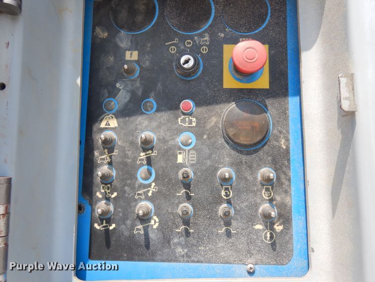 image for item KU9400 2006 Genie S80  boom lift