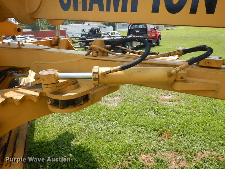 image for item KU9401 1981 Champion 720  rigid frame motor grader