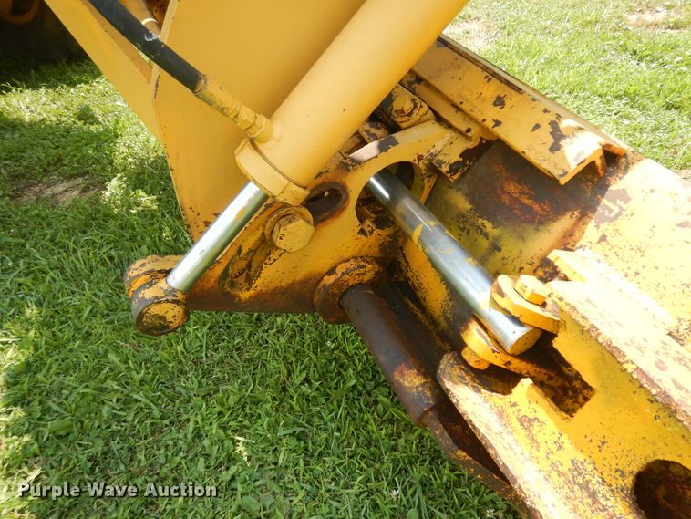 image for item KU9401 1981 Champion 720  rigid frame motor grader