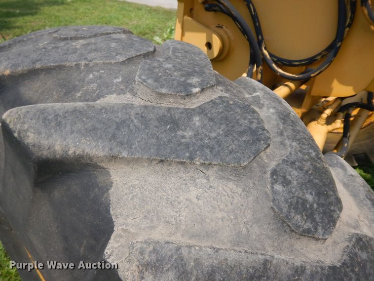 image for item KU9401 1981 Champion 720  rigid frame motor grader