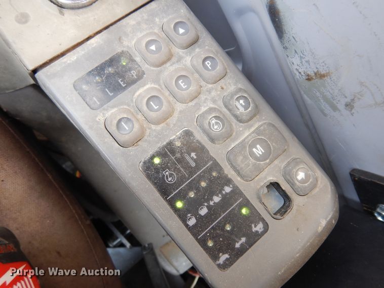 image for item KU9422 1997 John Deere 892E  excavator