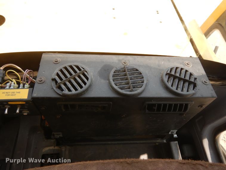 image for item KU9422 1997 John Deere 892E  excavator