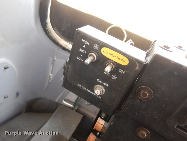 image for item KU9422 1997 John Deere 892E  excavator