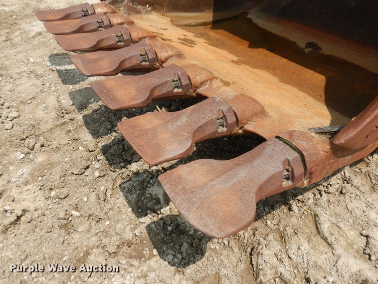 image for item KU9425 Esco  76" W excavator bucket