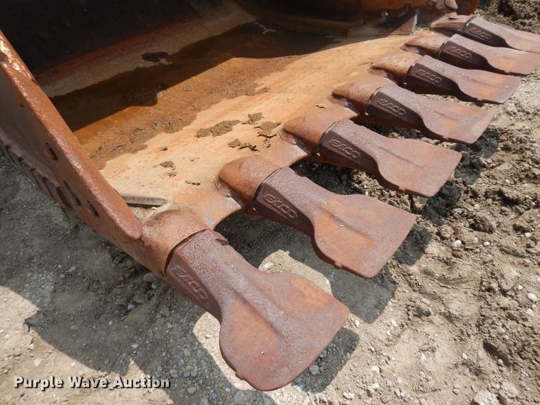 image for item KU9425 Esco  76" W excavator bucket