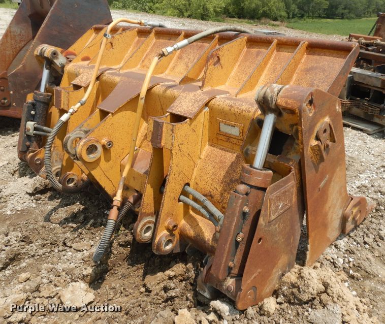 image for item KU9426 2006 Caterpillar  94" W 4-in-1 bucket