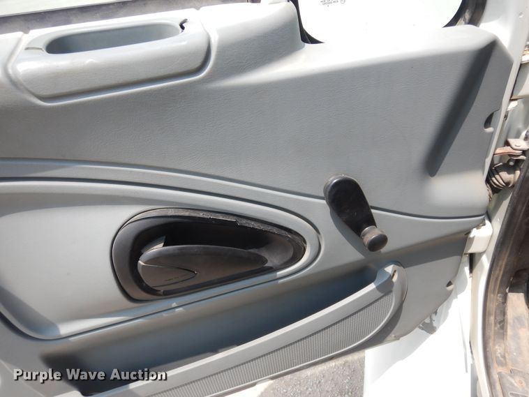 image for item KU9430 2006 International 4300  dump truck