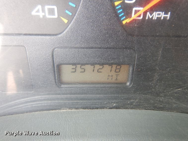 image for item KU9430 2006 International 4300  dump truck