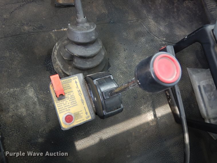 image for item KU9430 2006 International 4300  dump truck