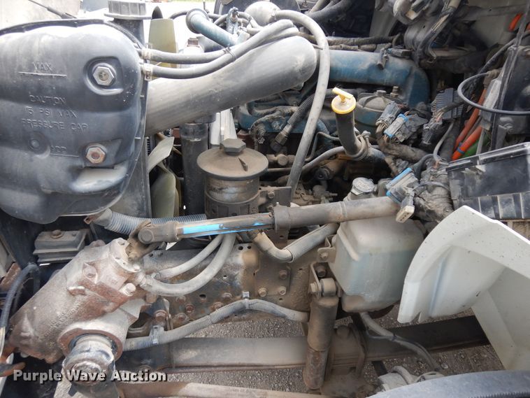 image for item KU9430 2006 International 4300  dump truck