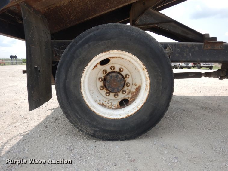 image for item KU9430 2006 International 4300  dump truck