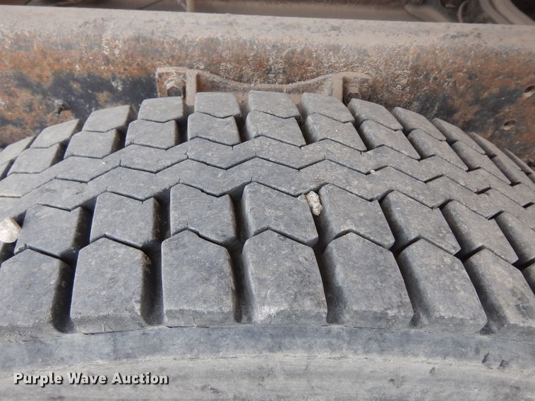 image for item KU9430 2006 International 4300  dump truck