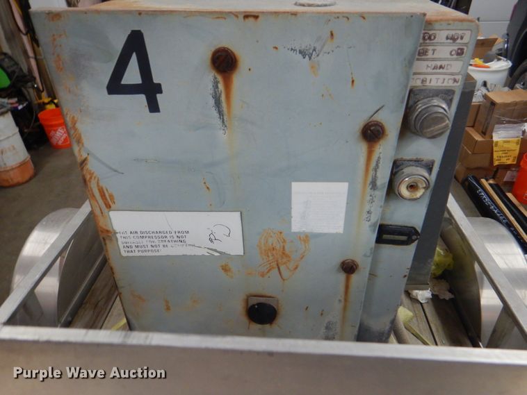 image for item KW9890 Gardner Denver  air compressor