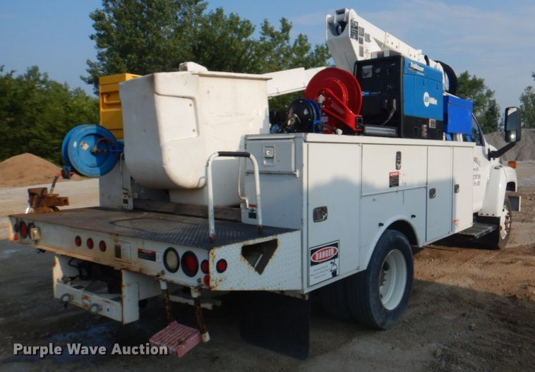 image for item KW9891 2009 Chevrolet C5500  bucket truck