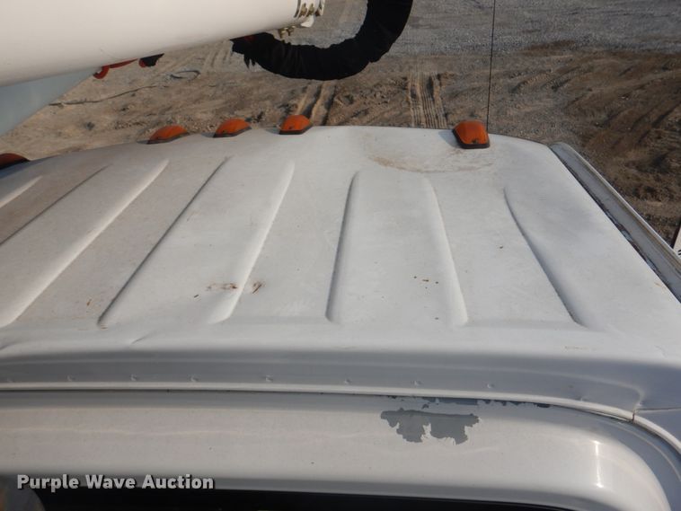 image for item KW9891 2009 Chevrolet C5500  bucket truck