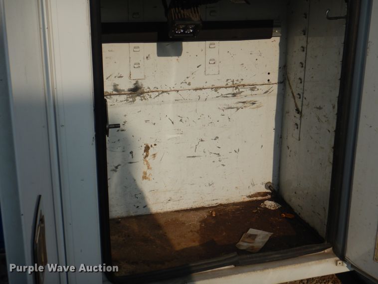 image for item KW9891 2009 Chevrolet C5500  bucket truck