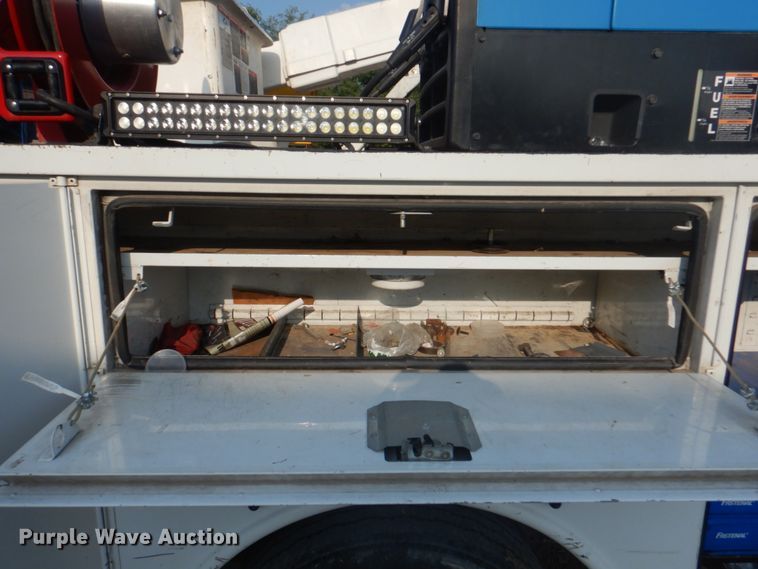 image for item KW9891 2009 Chevrolet C5500  bucket truck