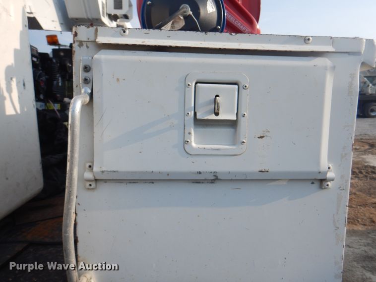 image for item KW9891 2009 Chevrolet C5500  bucket truck