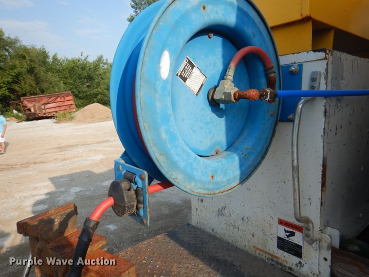 image for item KW9891 2009 Chevrolet C5500  bucket truck