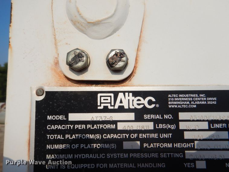 image for item KW9891 2009 Chevrolet C5500  bucket truck