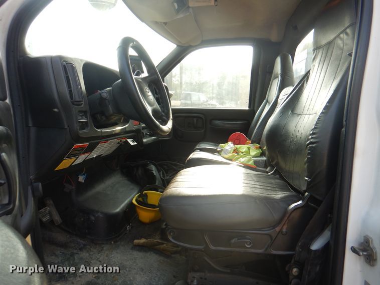 image for item KW9891 2009 Chevrolet C5500  bucket truck