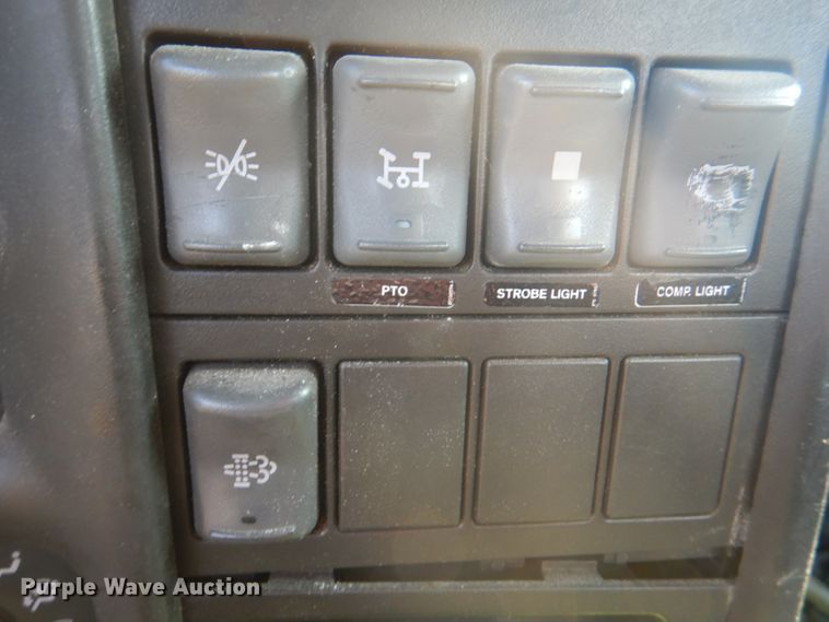 image for item KW9891 2009 Chevrolet C5500  bucket truck