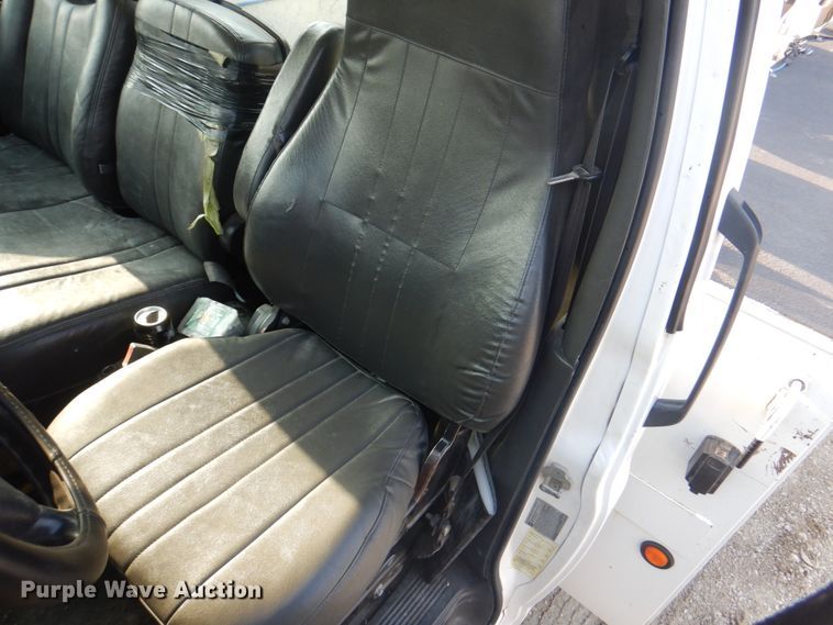 image for item KW9891 2009 Chevrolet C5500  bucket truck