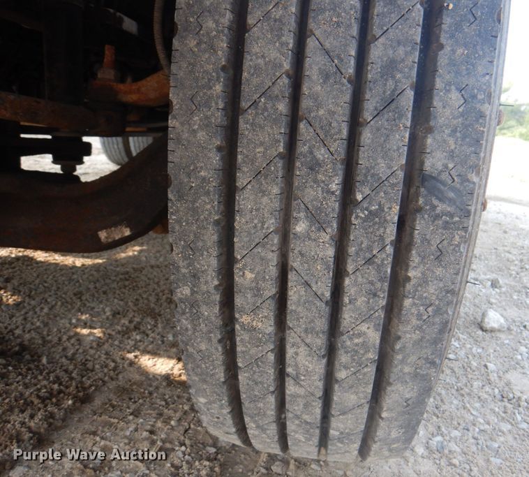 image for item KW9891 2009 Chevrolet C5500  bucket truck