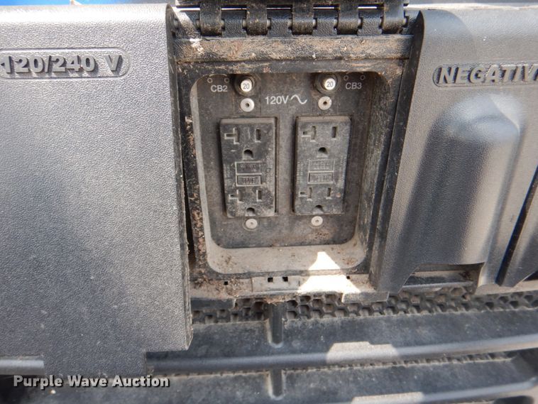 image for item KW9891 2009 Chevrolet C5500  bucket truck